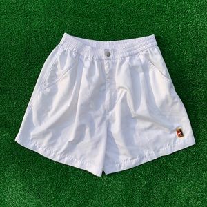 90s VTG White Nike Challenge Court Shorts Men’s M